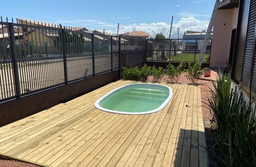 Mariluz House | House with pool on the beachfront.