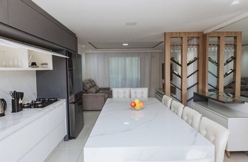 Monte Alegre House | House with pool table and barbecue - 10 min from Balneário Camboriú!