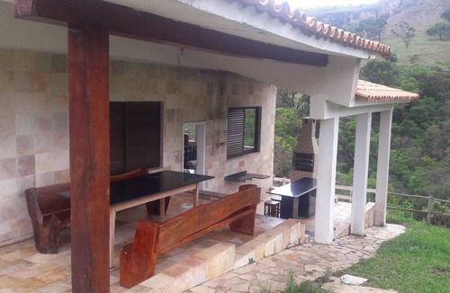 Centro House | House with private waterfalls and boat for canyons, Escarpas do Lago.