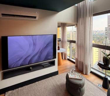 Pinheiros Apartment | Iconic Duplex I Oscar Freire Living