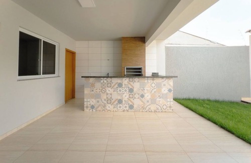Maringa House | Imperial House with 3 Bedrooms in Maringa - BON705