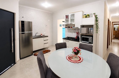 Itapoa House | Jack&Mari House, 600m from the beach (5 min walk), comfort and privacy, with air conditioning.