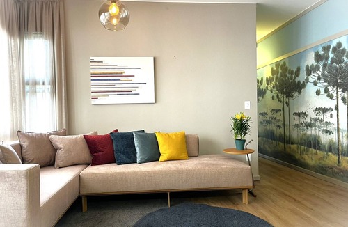 Gramado City Centre Apartment | Just 500 mts from Rua Coberta - Cozy 2-bedroom apt with WiFi in Centro, Gramado