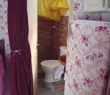 Sao Joao do Rio Vermelho House | Kitinete pequena em patio compartilhado
