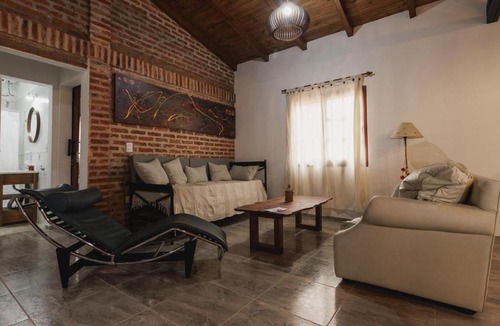 Mercedes House | LA CASA DE AL LADO