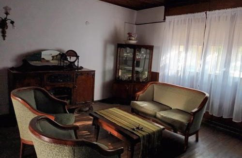 La Plata House | La Casa de al Lado con Garage !