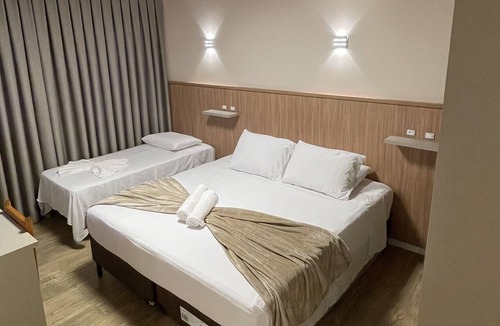 Praia da Armacao do Itapocoroi Hotel | La Roza Hotel and Grill Restaurant