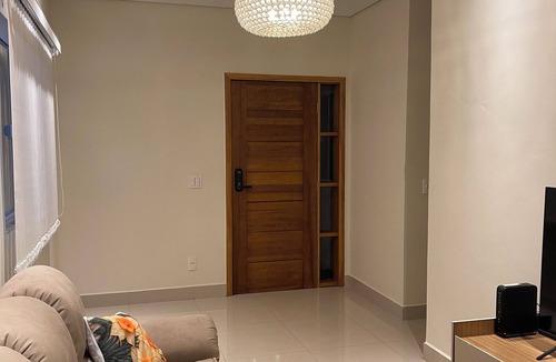 Brasilia House | Lilly Queen I, 3-bedroom house in adorable Londrina with AC near to the Airport