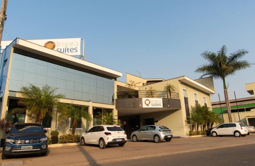 Limeira Hotel | Limeira Base with Breakfast Near Shopping, Dining & City Experiences