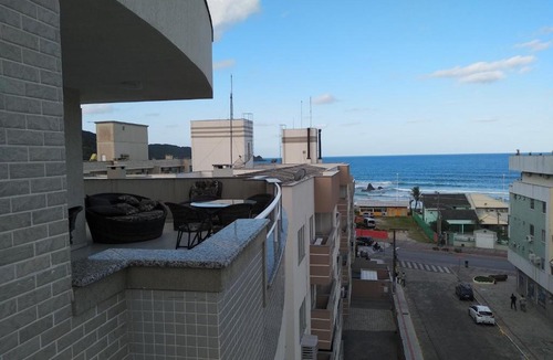 Bombas Apartment | Linda cobertura COMPARTILHADA, vista do mar, a 100 mt- praia de bombas SC