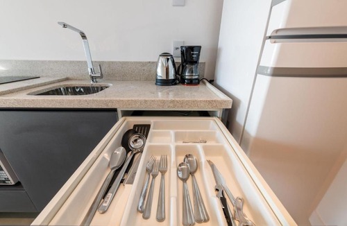 Petropolis Apartment | LIV - Apartamento 1609