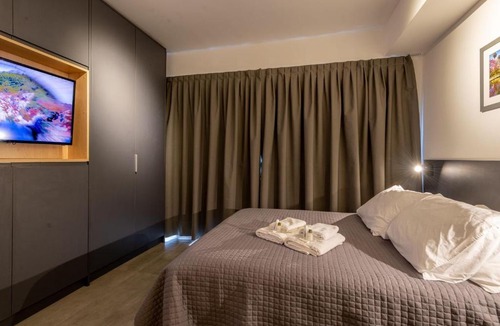 Petropolis Apartment | LIV - Apartment 811