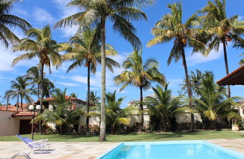 Parque Oasis House | Located 30 meters from the beach, this property features 8 bedrooms, including 5 suites, and a swimming pool.