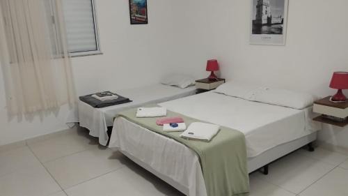 Iguaba Grande Apartment | Loft LISBOA para Casais, em Iguaba Grande, Centro, até 3 Pessoas, 150 metros da praia