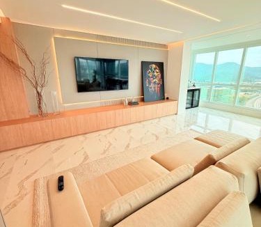 Barra Sul Apartment | Luxo com SPA no Marina Beach Towers