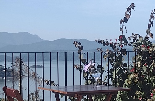 Mambucaba Villa | Luxurious 4-bedroom villa with AC, WiFi in superb Paraty - RJ