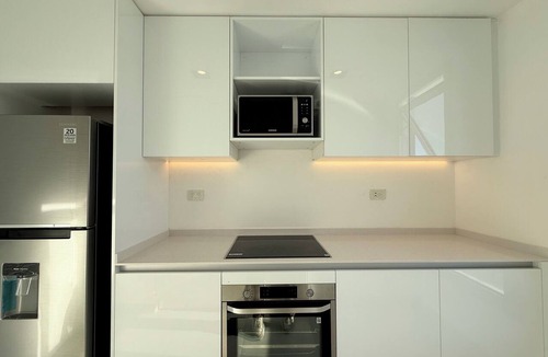 Colegiales Apartment | Luxurious and Bright 2-Bedroom, 2-Bathroom Home in Concepción Live