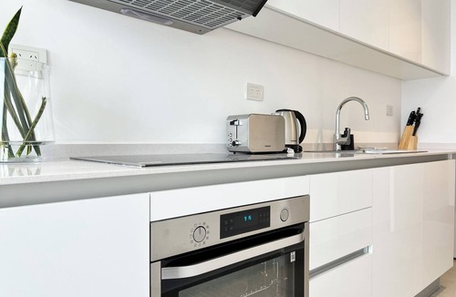 Colegiales Apartment | Luxurious and Bright 2-Bedroom, 2-Bathroom Home in Concepción Live