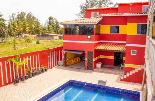 Jaguaripe House | Luxurious guesthouse and 2 vacation homes, 30 meters from the sea, Wi-Fi, air conditioning.
