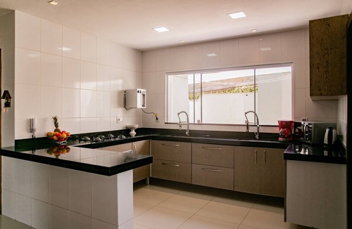 Sao Jose House | LUXURIOUS NEW HOUSE WITH 5 SUITES ON JOAO FERNANDINHO BEACH