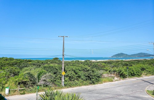 Lagoa Pequena Apartment | Luxurious Studio Right on the Sand in Irb203
