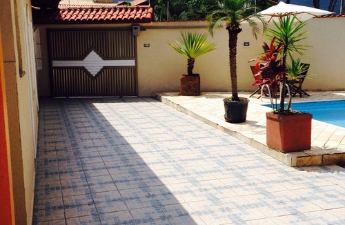 Florida House | Luxury house in Praia Grande with pool, 100 meters from the beach.