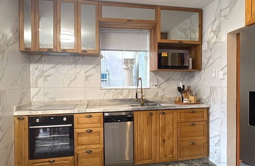 Copacabana House | Luxury Private Villa in Copacabana 4 Bedrooms Hot Tub Walk to Beach
