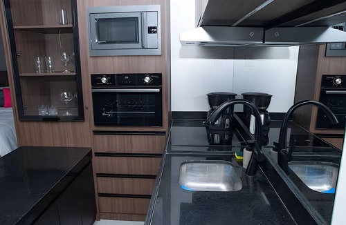 Vila Olimpia Apartment | Luxury studio apartment in Vila Olímpia - panoramic view and garage.
