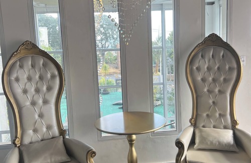 Uberaba House | Mansion in Curitiba with jacuzzi and heated pool inside the house, sleeps up to 10 people.