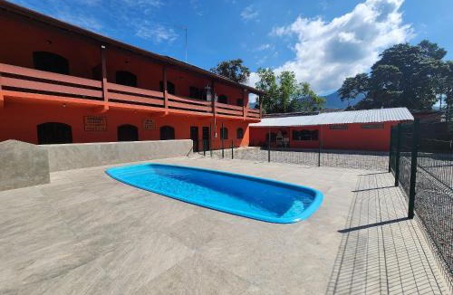 Maranduba Apartment | Maranduba Kitnet Marbela 12 — Aconchegante, Piscina, 2 Quadras do Mar