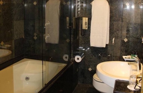 Centro Hotel | Master Suite Ideal for Couples + Central Location Near Main Attractions