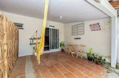 Pontal do Parana House | Memora Guesthouse - Suite 160 meters from the beach and 15 minutes from Ilha do Mel (Honey Island).