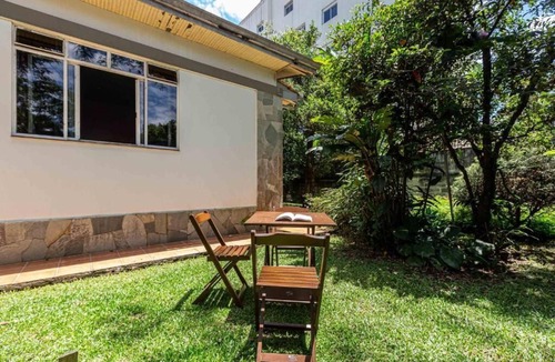 Bacacheri House | Memora Guesthouse - Suite near Bacacheri Park