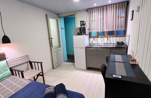 Palhoca House | Mini studio com piscina