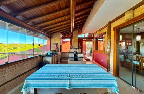 Paraibuna Cottage | Mirantes Paraibuna-Casa Vermelha (Swimming pool | Jacuzzi | River view | Sleeps 8)
