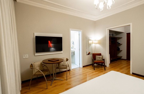 Centro Hotel | Modern Central Stay in Ponta Grossa | Comfort, Dining & Business Ready Amenities