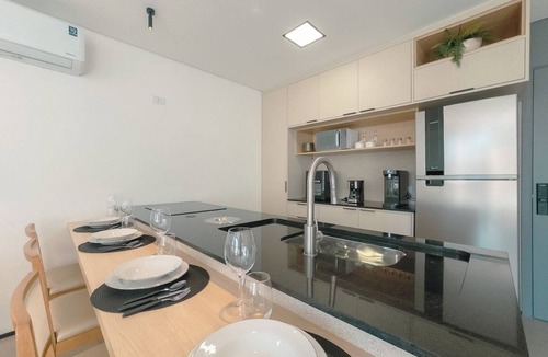 Zona 01 Apartment | Modern Downtown Apartment with Style - NEO403