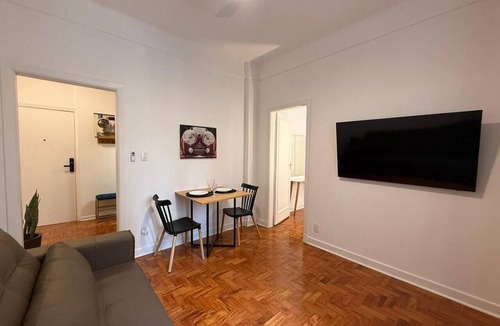 Republica Apartment | Modern Refuge in Roosevelt Square