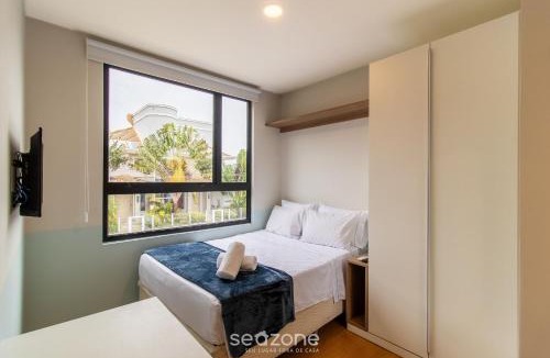 Cachoeira do Bom Jesus Apartment | Modern studio just minutes from the beach SID0209