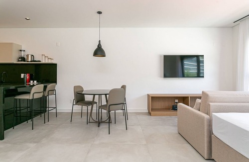 Saco Grande Apartment | Modern studio | Near Technology Hub | Gym #SG06