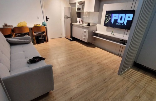 Santo Cristo Apartment | Modern studio with views of Christ the Redeemer and the Bay - Light rail at the door.