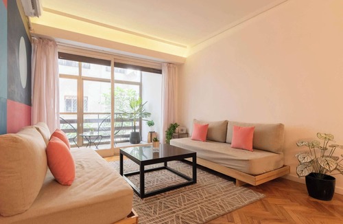 Recoleta Apartment | Mot Rentals + Junin Recoleta Mall 4 Bd