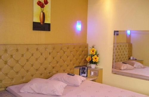 Cinquentenario Hotel | MOTEL RED LOVE