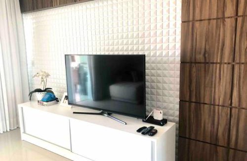 Bombas Apartment | Muito confortável, vista do mar, todo climatizado