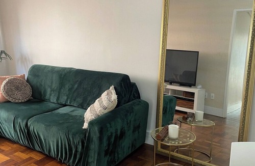 Auxiliadora Apartment | My house is your house in Porto Alegre! Best location, 10 minutes from the airport!