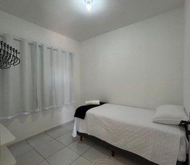 Universitario Apartment | N 4SR - Studio completo com ar condicionado a 500m da Unioeste
