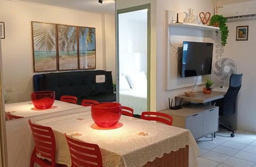 Pajucara Apartment | NA BEIRA MAR DE PAJUCARA- EDIF NEO- APARTAMENTO QUARTO E SALA - POSSUI VARANDA- VISTA LATERAL DO MAR-RUA JULIO PLECH FILHO 60 ESQUINA COM AVENIDA DOUTOR ANTONIO GOUVEIA - CONSUMO ELETRICO É PAGO No CKECK-OUT - 1 KWH É 1,35 REIAS - TEM TELA DE PROTEÇÃO
