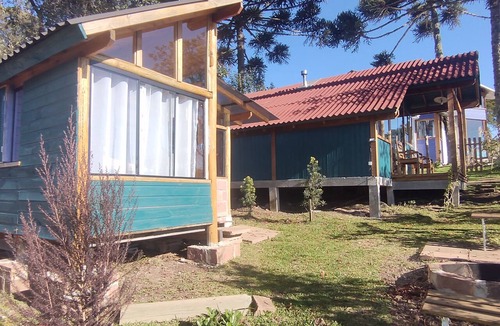 Cambara do Sul Cabin | Na'raucária, a cabin with a bathroom, a rural backyard within the city.