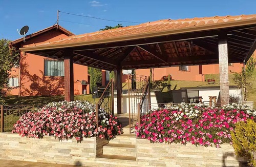 Guape House | Nature and comfort: Fé chalet