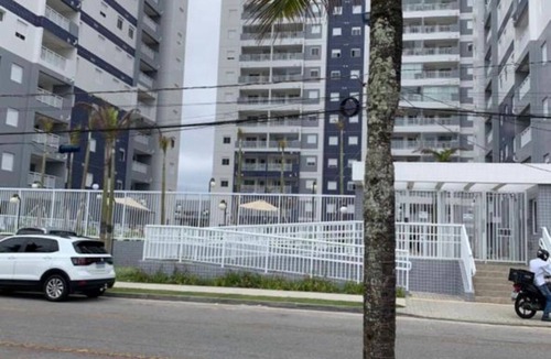Balneario Oceanopolis Apartment | New apartment, beachfront, gourmet balcony and swimming pool.